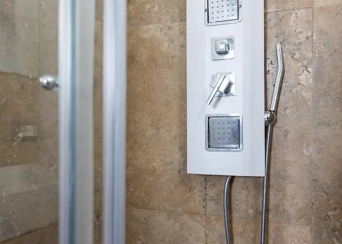 Il Gioiello Nel Cuore Di *